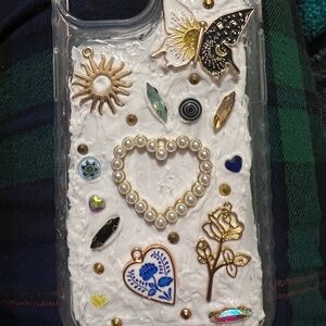 IPHONE 13 bedazzled case